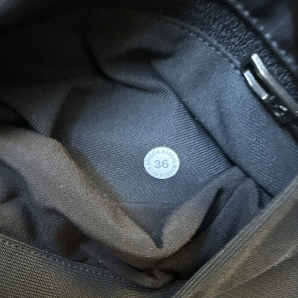 Lululemon ABC Pant Mens 36 Grayish Black 36x32 Classic Fit Stretch Warpstreme - Picture 3 of 8